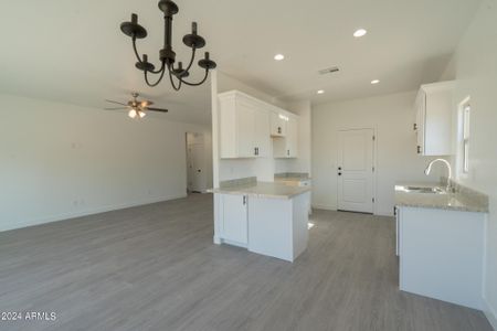 New construction Single-Family house 14594 S Padres Road, Arizona City, AZ 85123 - photo 6 6