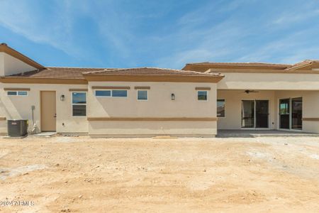 New construction Single-Family house 18223 W San Miguel Court, Litchfield Park, AZ 85340 - photo 24 24