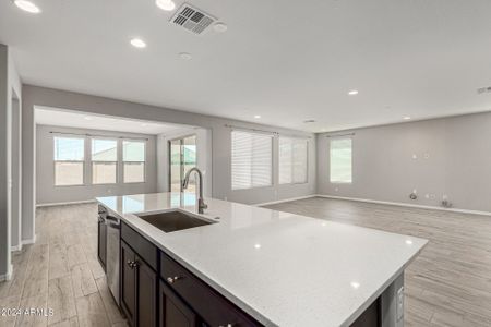 New construction Single-Family house 8615 W Palo Verde Drive, Glendale, AZ 85305 - photo 16 16