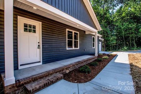 New construction Single-Family house 110 Imperial Heights Road, Statesville, NC 28625 - photo 5 5