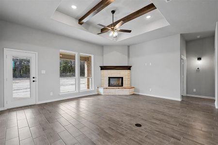 New construction Single-Family house 1053 Silver Sage Trail, Weatherford, TX 76085 - photo 6 6