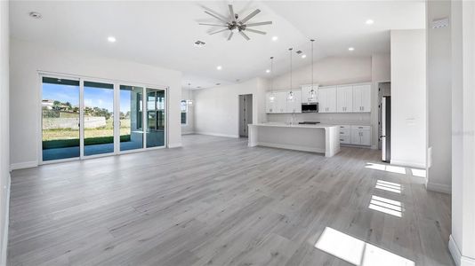 New construction Single-Family house 208 Snowy Orchid Way, Lake Alfred, FL 33850 - photo 8