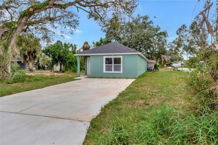 New construction Single-Family house 219 Dr J A Wiltshire Avenue W, Lake Wales, FL 33853 - photo 1 1