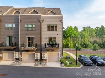 New construction Townhouse house 904 Broad River Lane, Charlotte, NC 28211 - photo 46 46