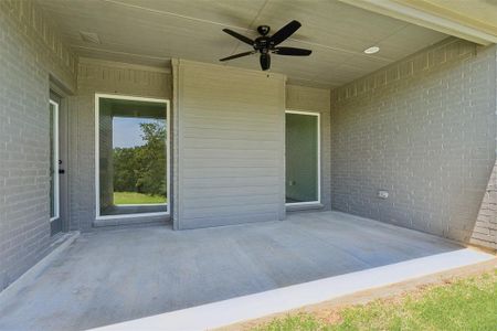 New construction Single-Family house 9016 Valley Oak Court, Springtown, TX 76082 - photo 19 19