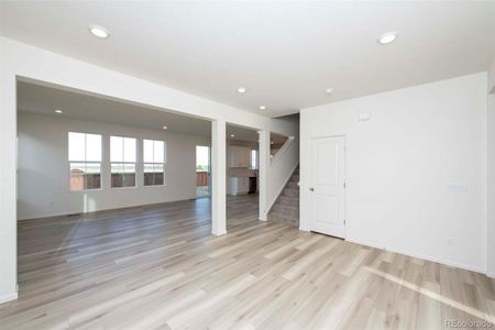 New construction Single-Family house 795 Currant Place, Johnstown, CO 80534 - photo 2 2