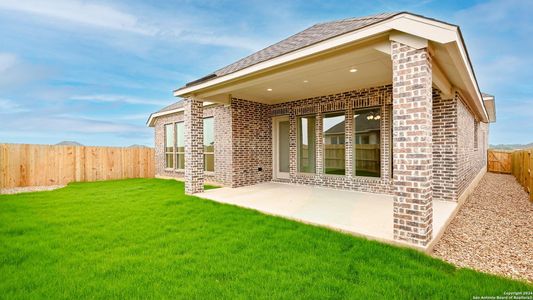 New construction Single-Family house 335 Alpine Lakes, New Braunfels, TX 78130 Design 2443H- photo 26 26