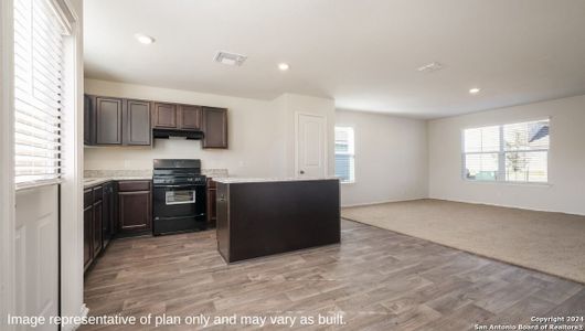New construction Single-Family house 7523 Capella Circle, San Antonio, TX 78252 - photo 3 3