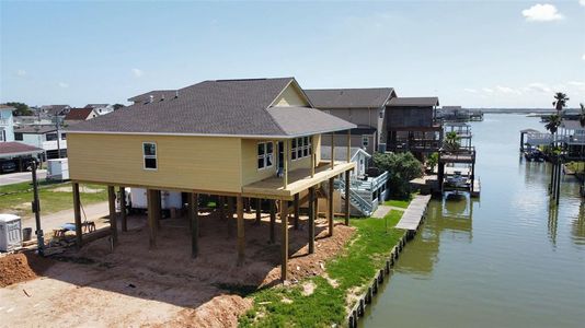 New construction Single-Family house 18 Edgewater, Bayou Vista, TX 77563 - photo