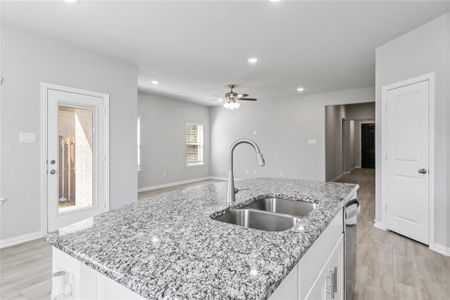 New construction Single-Family house 205 Allegheny Drive, Burleson, TX 76028 Rose - photo 5 5