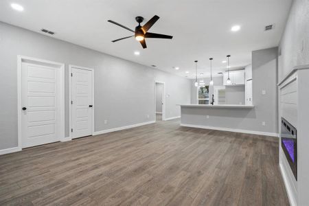 New construction Single-Family house 2309 Ben Hur Street, Dallas, TX 75253 - photo