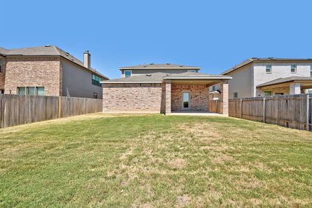 New construction Single-Family house 140 Jarbridge Drive, Kyle, TX 78640 Plan 2412- photo 30 30