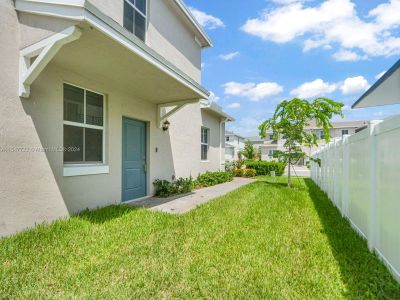 New construction Townhouse house 1772 Se 8Th Ter, Homestead, FL 33034 - photo 1 1