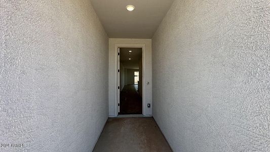 New construction Single-Family house 4111 E Bradford Avenue, San Tan Valley, AZ 85143 Sunflower Homeplan- photo 6 6