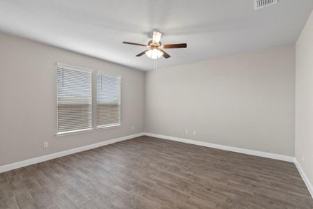 New construction Single-Family house 1213 Lisburn Drive, Fort Worth, TX 76247 GALLUP- photo 11 11