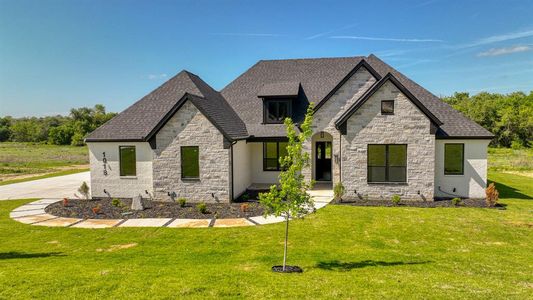 New construction Single-Family house 1018 Glenoaks Drive, Weatherford, TX 76088 - photo 0 0
