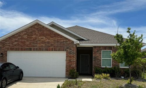 New construction Single-Family house 5653 Brownstone Lane, Fort Worth, TX 76036 - photo 0 0