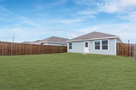 New construction Single-Family house 5703 Bristle Leaf Drive, Princeton, TX 75407 - photo 25 25
