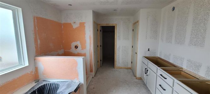 New construction Single-Family house 518 Palo Brea Loop, Hutto, TX 78634 Colton Homeplan- photo 18 18