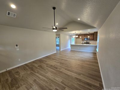 New construction Single-Family house 834 Ledgeview Dr, Canyon Lake, TX 78133 - photo 1 1
