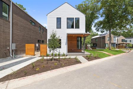 New construction Single-Family house 900 S 2Nd St, Unit 7, Austin, TX 78704 - photo 0