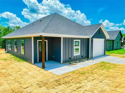 New construction Single-Family house 6008 S Lakeside Hills Court, Granbury, TX 76048 - photo 30 30