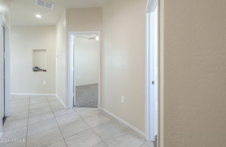 New construction Single-Family house 36043 W San Alvarez Avenue, Maricopa, AZ 85138 - photo 6 6
