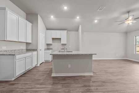New construction Single-Family house 4242 Southton Forest, San Antonio, TX 78223 - photo 6 6