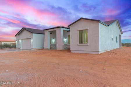 New construction Single-Family house 23815 W Morning Star Lane, Wittmann, AZ 85361 - photo 4 4