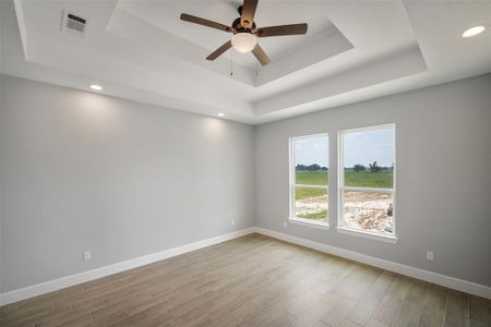 New construction Single-Family house 620 Longhorn Trail, Angleton, TX 77515 - photo 18 18