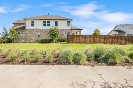 New construction Single-Family house 2025 Roundtree Circle W, Aledo, TX 76008 McKinley- photo 39 39