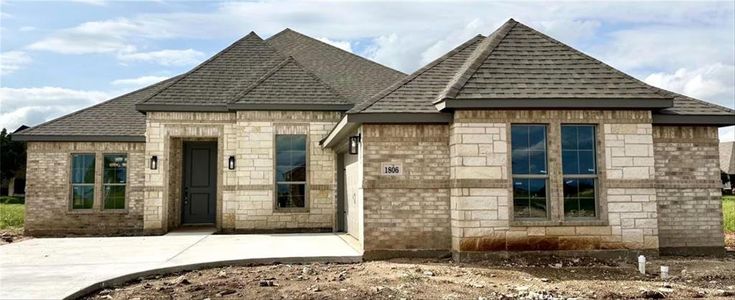 New construction Single-Family house 1806 Golden Meadow Court, Cleburne, TX 76033 Concept 2267- photo 0 0