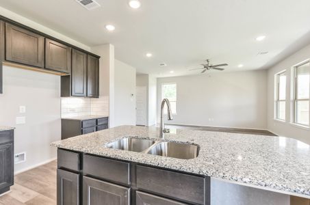 New construction Single-Family house 5003 Canyon Grove Drive, Katy, TX 77493 - photo 13 13