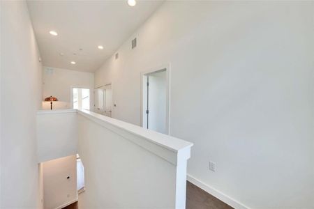 New construction Single-Family house 814 North Bluff Dr, Unit 87, Austin, TX 78745 - photo 12