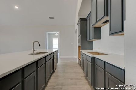 New construction Single-Family house 716 Pond Bluff, San Antonio, TX 78231 - photo 7 7