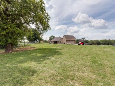 New construction Single-Family house 104 Lazy Creek Crossing, Weatherford, TX 76087 - photo 23 23