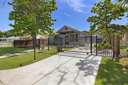 New construction Single-Family house 603 Maple St, Taylor, TX 76574 - photo 3 3