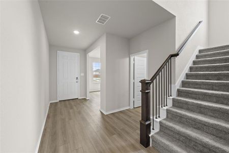 New construction Single-Family house 7601 Gangway Drive, Fort Worth, TX 76179 Cypress H- photo 4 4