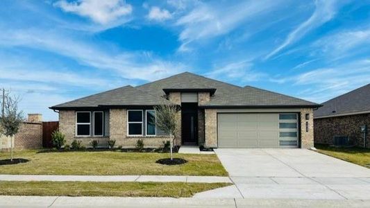 New construction Single-Family house 1620 Central Park Drive, Alvarado, TX 76009 HOLDEN- photo 0