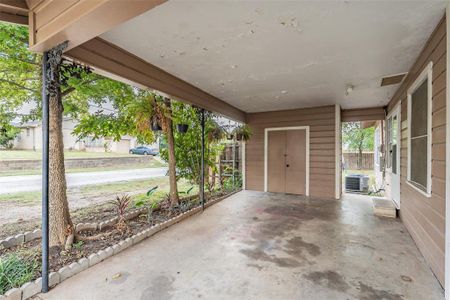 Double doors to insulated laundry room