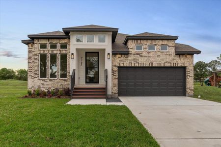 New construction Single-Family house 7725 Green Lawn Drive, Houston, TX 77088 - photo 0 0