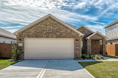 New construction Single-Family house 13209 Villa Sola Drive, Texas City, TX 77568 1605- photo 0 0