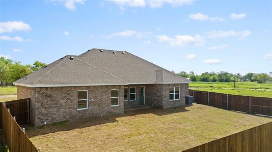 New construction Single-Family house 116 Panther Loop, Mabank, TX 75156 - photo 25 25