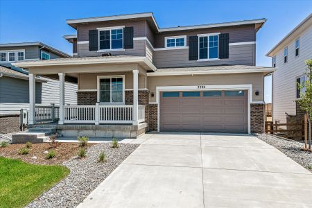 New construction Single-Family house 3302 N. Highlands Creek Parkway, Aurora, CO 80019 Silverthorne- photo 1 1