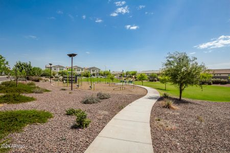 New construction Single-Family house 5824 W Encinas Lane, Phoenix, AZ 85043 - photo 15 15