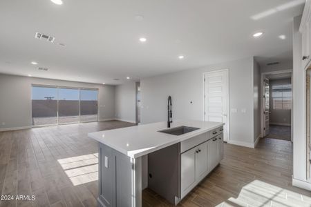 New construction Single-Family house 9612 E Rainbow Avenue, Mesa, AZ 85212 - photo 15 15