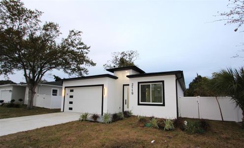New construction Single-Family house 2119 19Th Avenue Sw, Largo, FL 33774 - photo 2 2