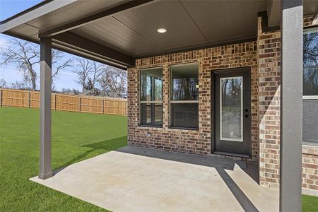 New construction Single-Family house 3225 Signal Hill Drive, Burleson, TX 76028 Concept 3218- photo 23 23