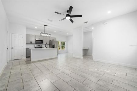 New construction Single-Family house 2140 East Parkway, Deland, FL 32724 - photo 5 5