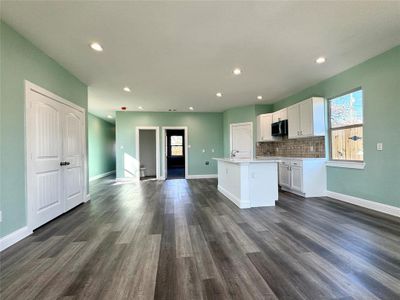 New construction Single-Family house 10321 New Bedford Drive, Dallas, TX 75217 - photo 5 5